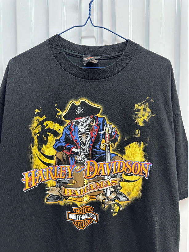 Vintage Harley-Davidson Bahamas Pirate Skull Graphic T-Shirt, Unisex Black Short Sleeve Tee, Biker Apparel, Motorcycle Gear, Size XL