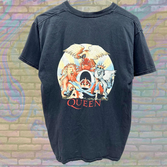 Queen Band A Day At The Races  Album Crest Emblem Tshirt Small Unisex Y2K Vintage Music Concert Promotional