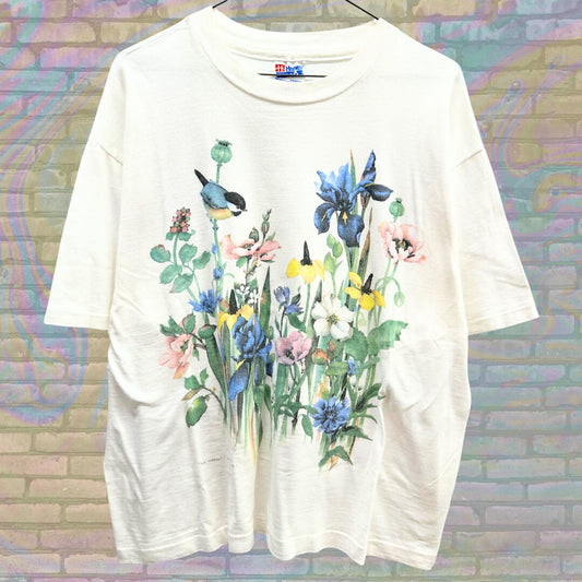 Birds and Flowers Colorful Scenery Made in USA Tshirt Large Unisex 90s Vintage Animal Nature Landscape Cottagecore Grandmacore