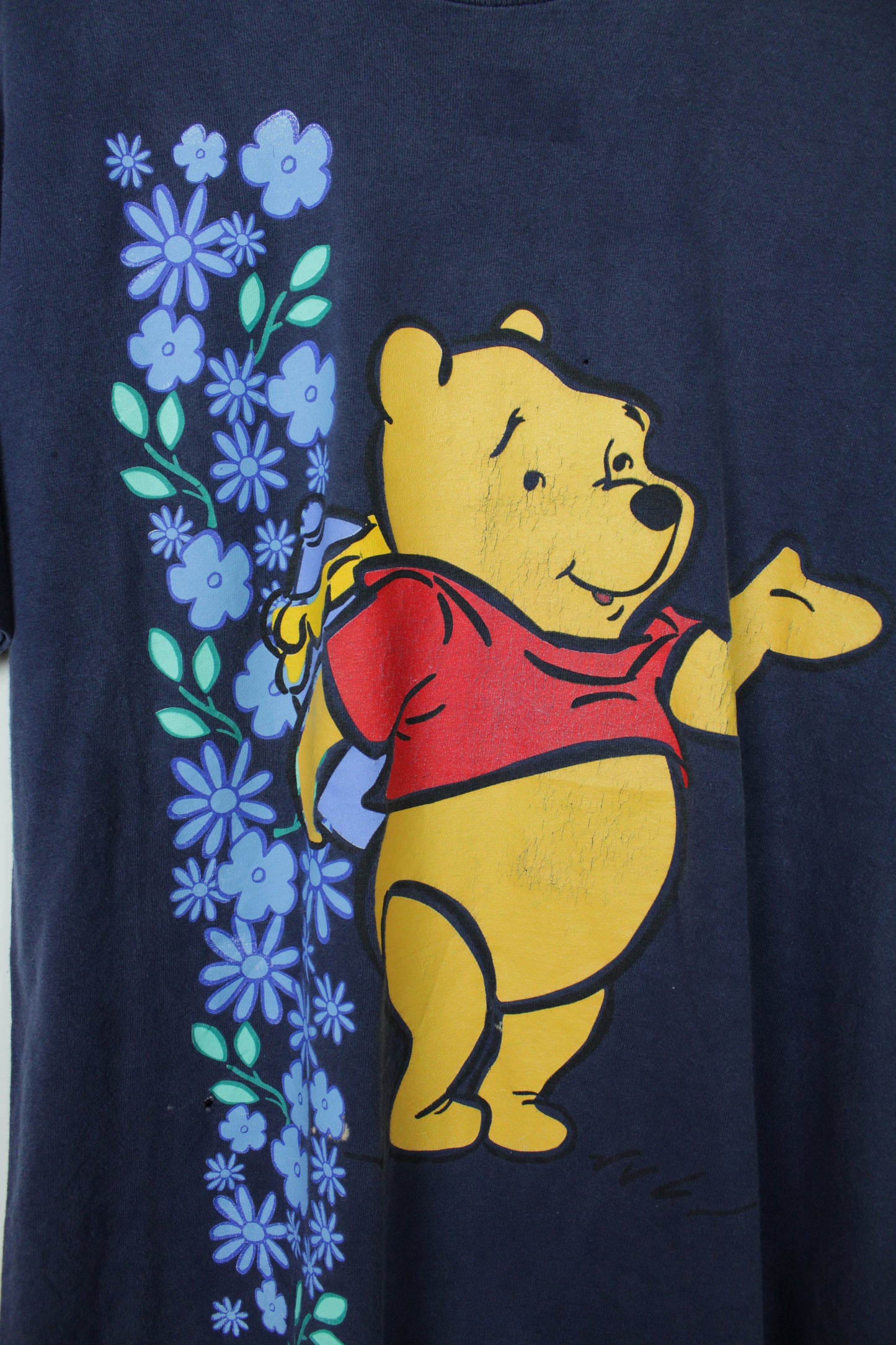 Vintage 90s Disney Single Stitched Winnie The Pooh & Flowers Made in USA T-shirt - Large