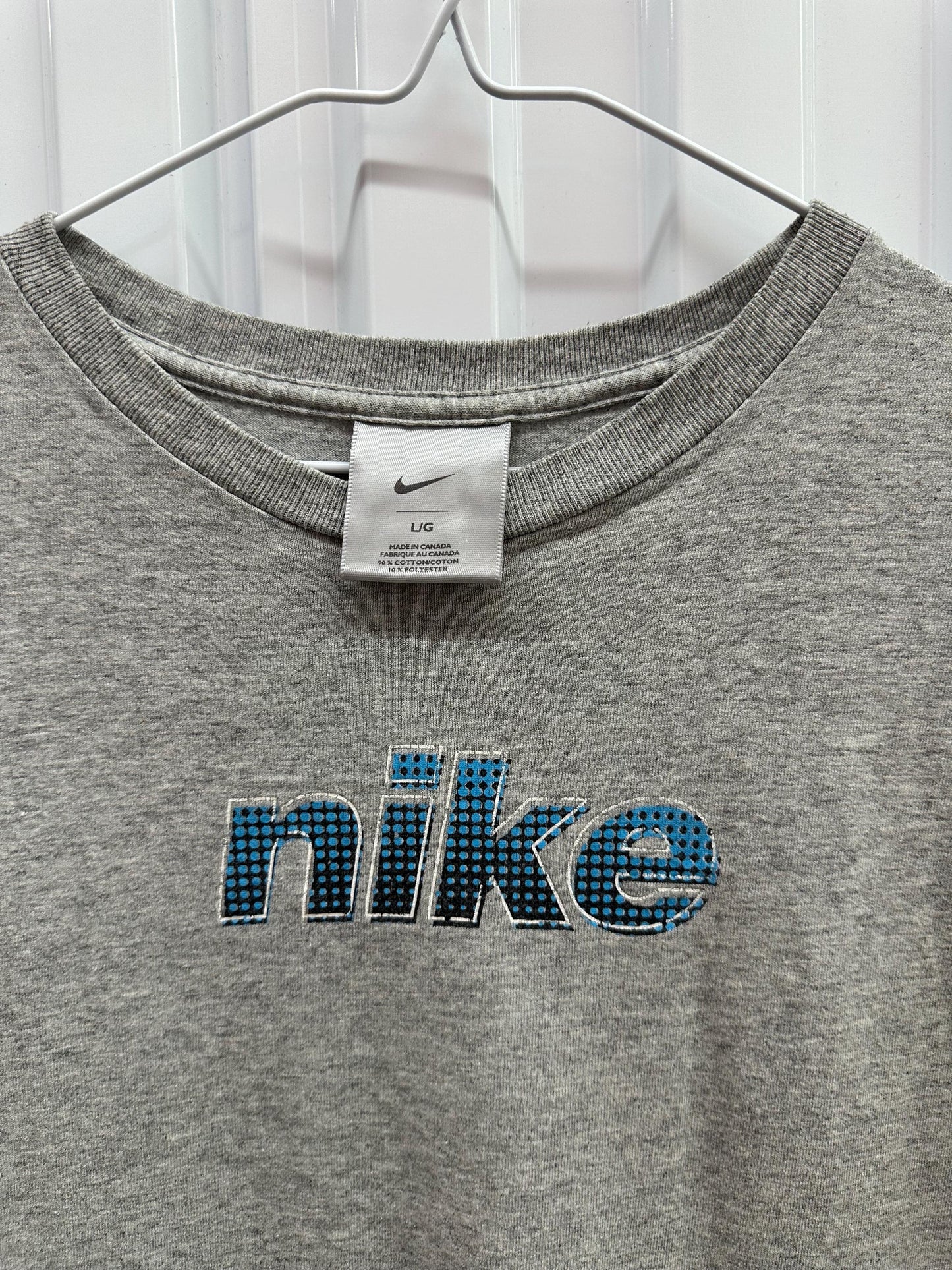 Vintage Nike Gray Classic Logo Y2K Tshirt Size Large