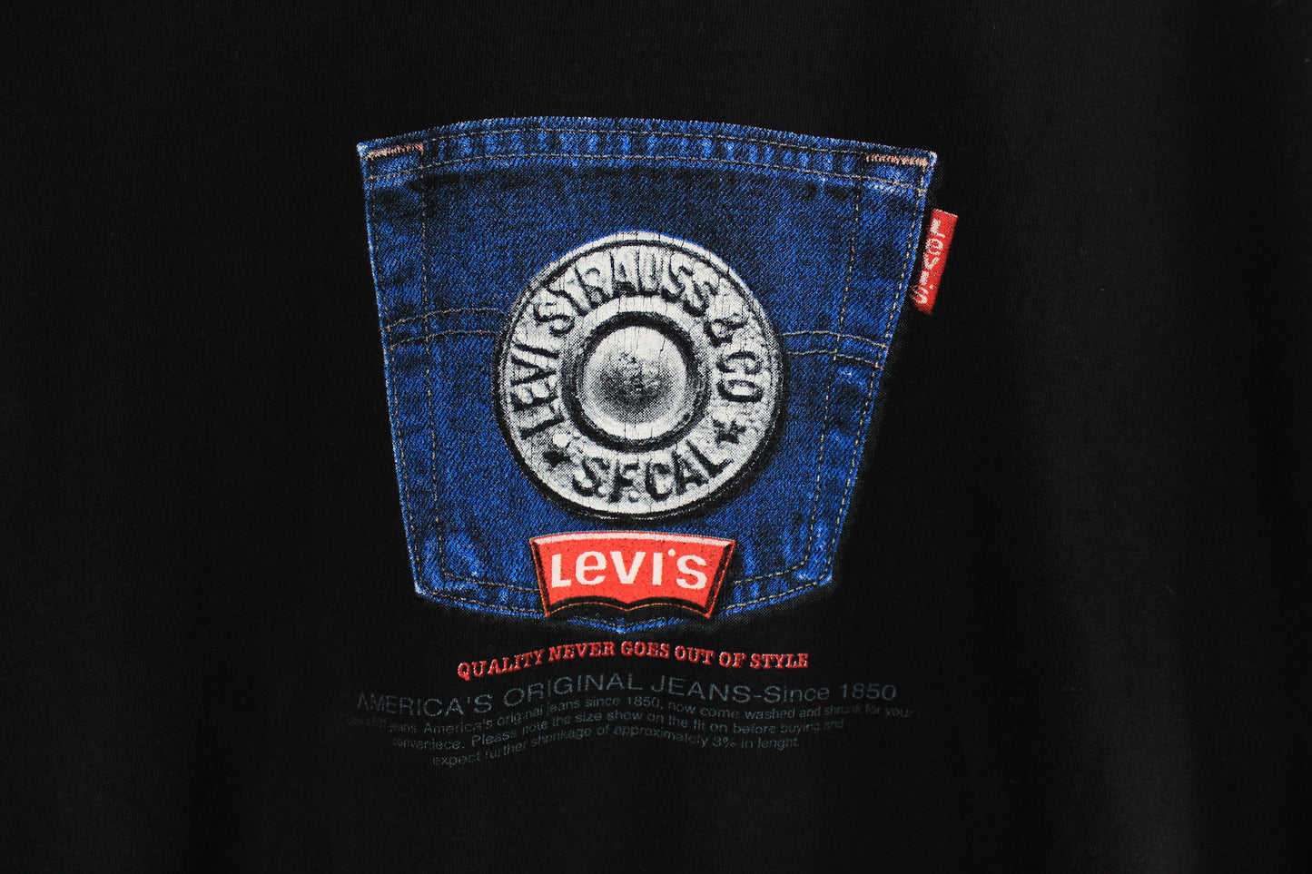 Vintage Levis Jeans Pocket T-shirt - Small