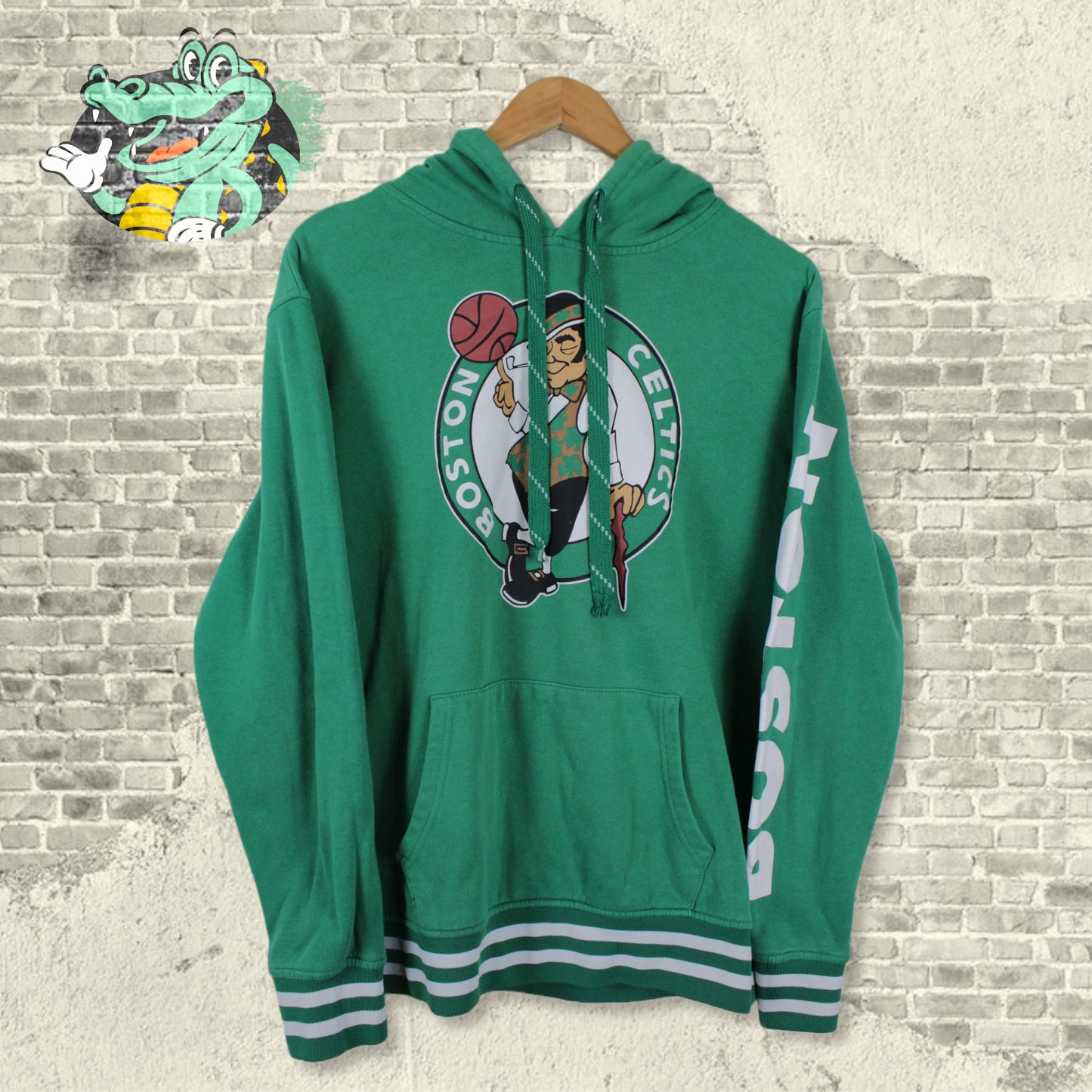 Vintage Boston Celtics Classic Logo NBA Hoodie- Medium