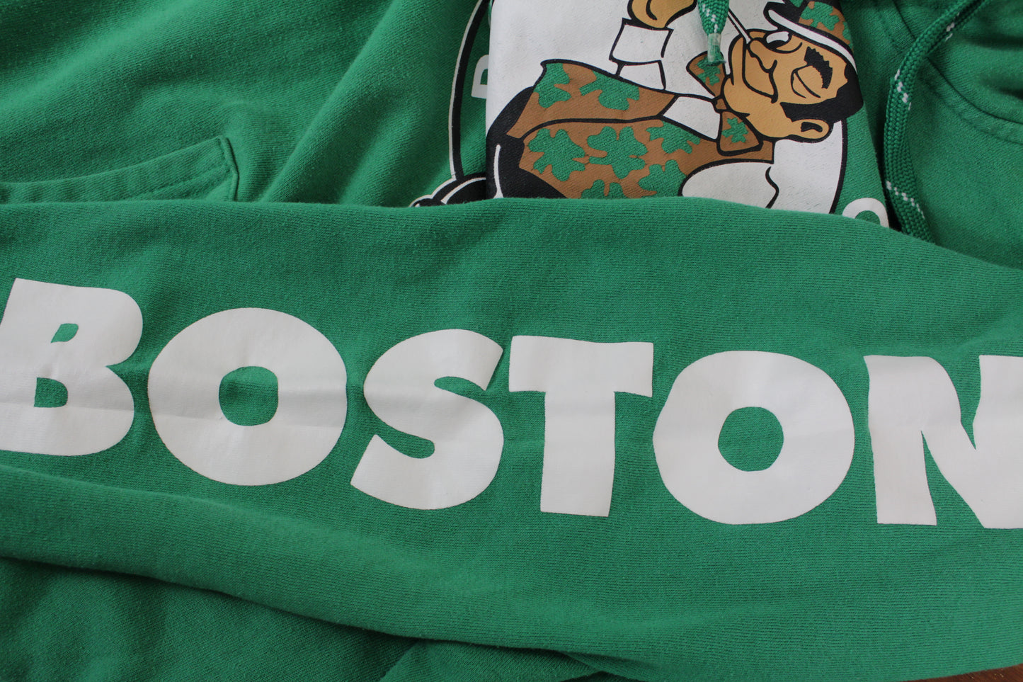 Vintage Boston Celtics Classic Logo NBA Hoodie- Medium